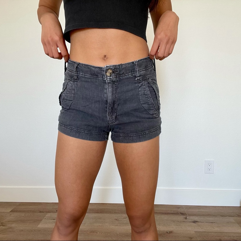 Women’s American Eagle Grey Shorts